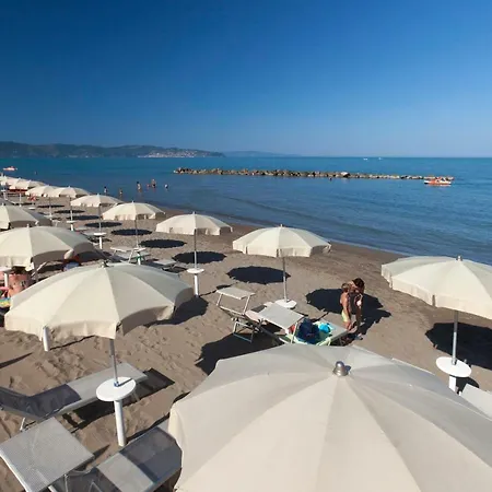 Argentario Garden House Дом отдыха *